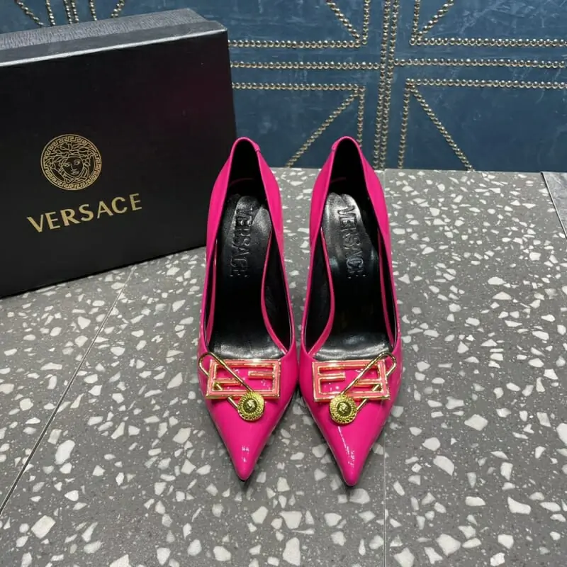 versace a talons hauts chaussures pour femme s_11b56042